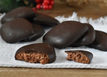 Ricetta di uno dei dolci tipici di Natale: i mostaccioli