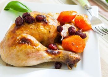 Cappone Arrosto con salsa ai frutti