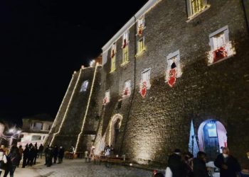 Il Castello dell’Ettore apre le sue imponenti porte alla IV edizione dei Mercatini di Natale