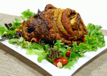 Ricetta dello Stinco di maiale al forno con patate