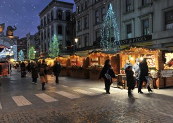 Natale, Cinecittà World: fino al 7 gennaio grande villaggio tra luminarie e mercatini