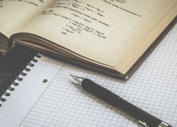 Natale, compiti a casa e vacanze: ecco i consigli per ‘salvare’ le feste