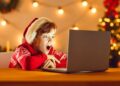 Come vestire i bambini per Natale: suggerimenti e tendenze