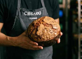 Il Panettone novità di Jacopo Pistone che riprende il dolce della tradizione piemontese: il persi pien